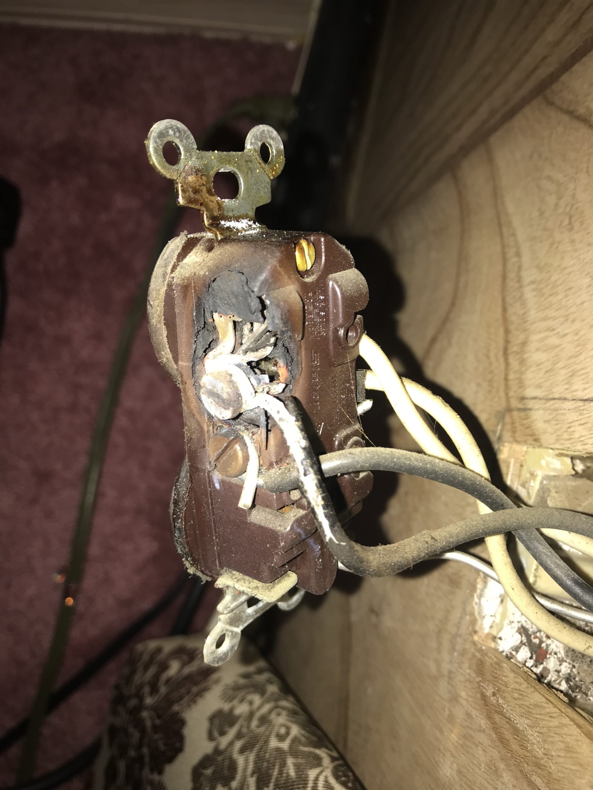 DK-electrical-solutions-electrical-repair-1255